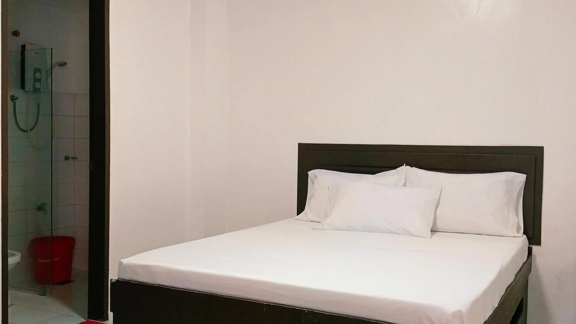 Penzion The Strand Suites And Dormitel Davao City